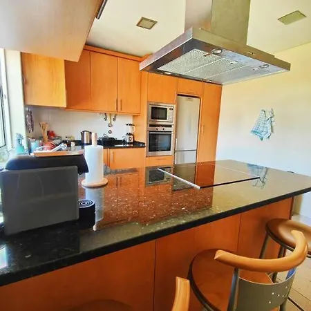 C-house Tatil Evi *