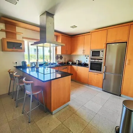 بيت للعطل C-house *